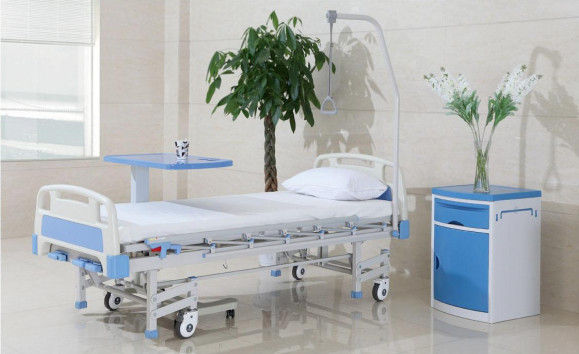 L'iso ha approvato i letti di ospedale pazienti con un letto medico multifunzionale storto di tre ICU